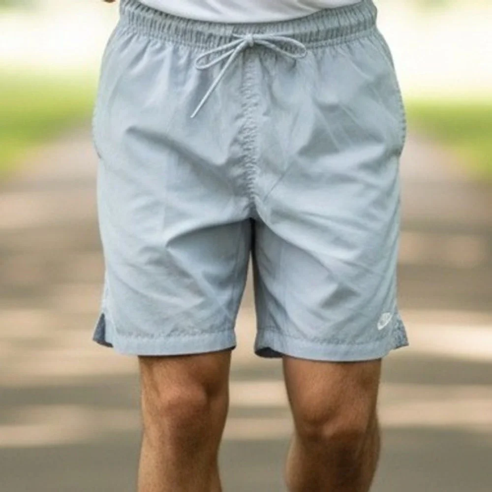 Nike Mens Swim Trunks Light Gray Mesh Lined Board Shorts Embroidered Logo M‎